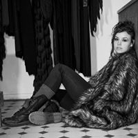 Lauren Craig Photo 17