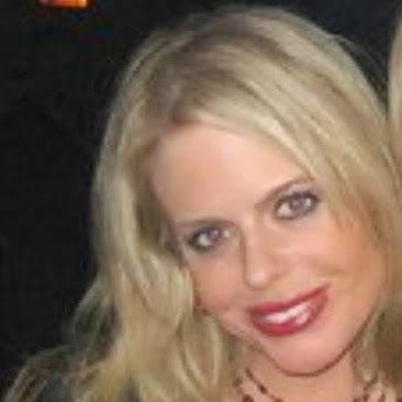 Elizabeth Tenney Photo 13