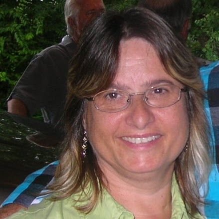 Teri Hunt Photo 39