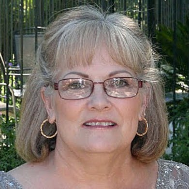 Teri Wells Photo 37