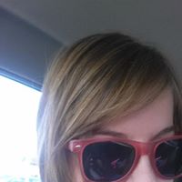 Sarah Deleon Photo 5