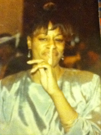 Gail Lyons Photo 33