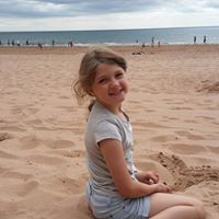 Ellie Phillips Photo 38