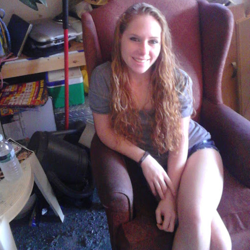 Christina Kern Photo 34