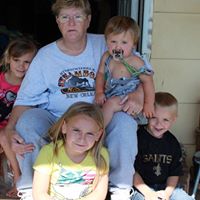 Teresa Loveless Photo 25