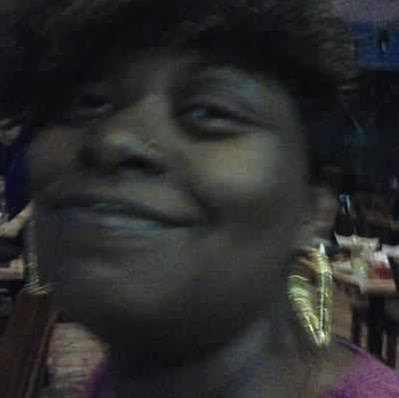 Yolanda Mayes Photo 21