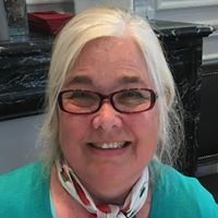 Suzanne Lind Photo 12