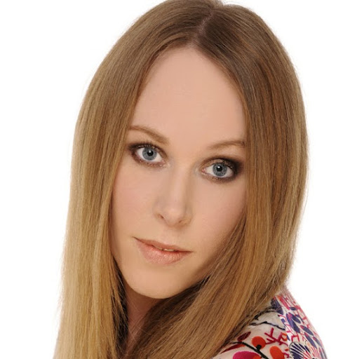 Elizabeth Radley Photo 1
