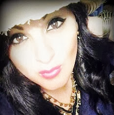Rebecca Lara Photo 15