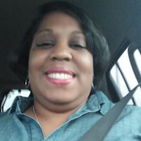Nikki Robinson Photo 16