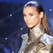 Carla Jones Photo 33