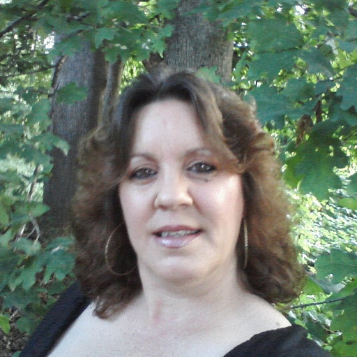 Yvette Davis Photo 30
