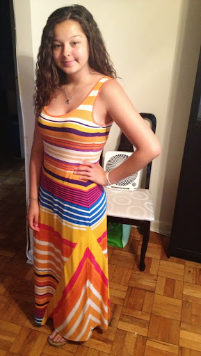 Emily Reyes Photo 15