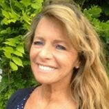 Annette Saunders Photo 32