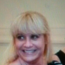 Lisa Reeves Photo 9