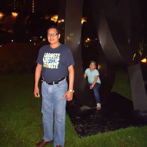 Ronnie Fuentes Photo 15