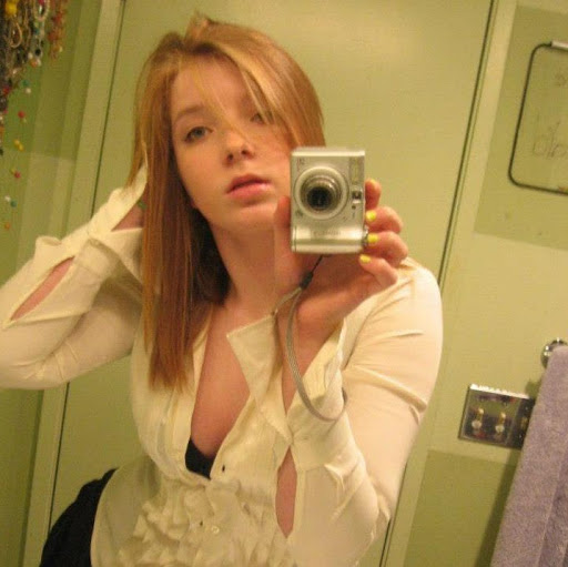Michelle Kinney Photo 41