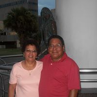 Gloria Castellon Photo 10