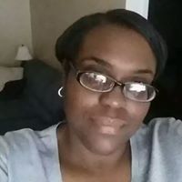 Stephanie Glover Photo 36
