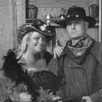 Julie Skinner Photo 25