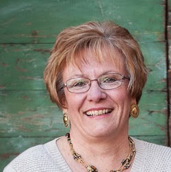 Brenda Curtis Photo 13