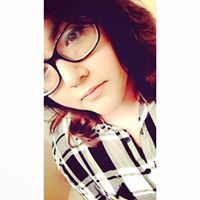 Julia Trevino Photo 7