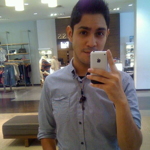 Adrian Rodriguez Photo 35