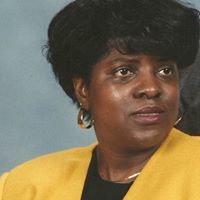 Joyce Cain Photo 27