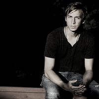 Aaron Dewitt Photo 21