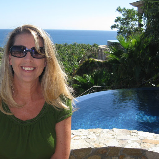 Traci Brown Photo 11