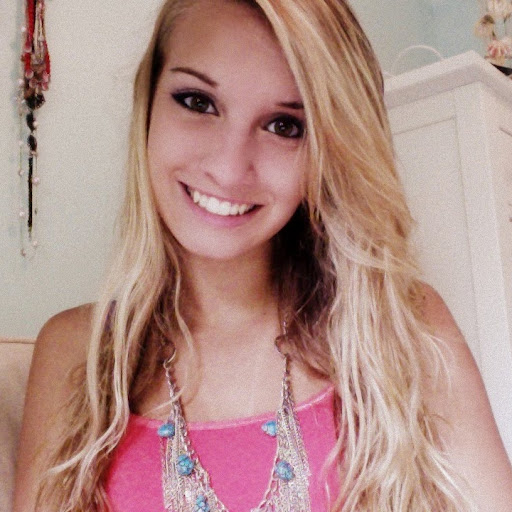 Kimberly Lutz Photo 10