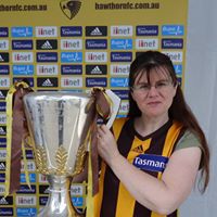 Suzanne Davies Photo 43