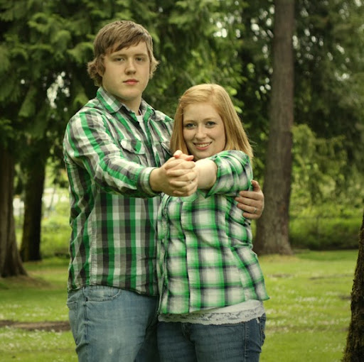 Emily Phillips Photo 46