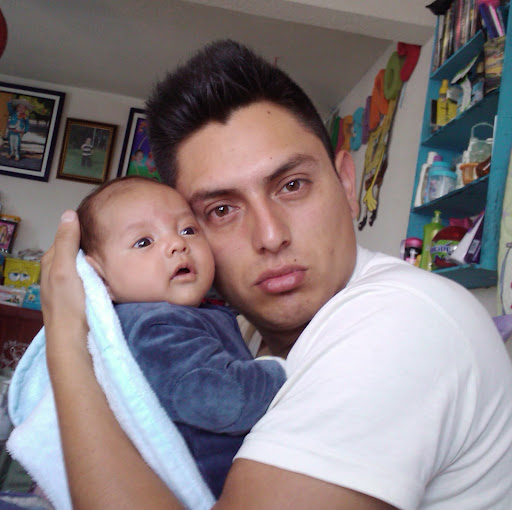 Gene Gomez Photo 10