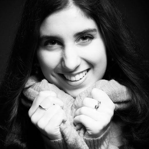 Katherine Winter Photo 29