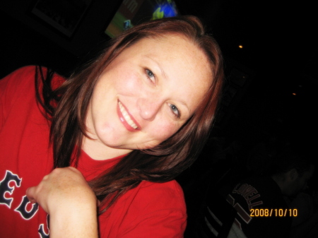 Amy Ewing Photo 24