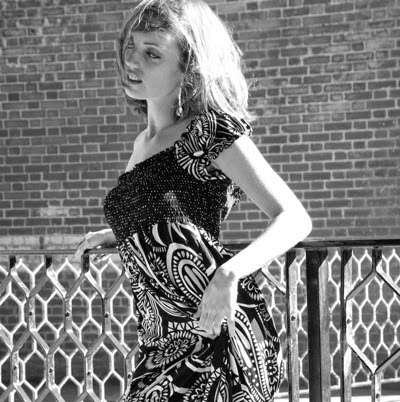 Kelly Hamilton Photo 30