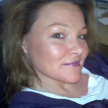 Jennifer Adams Photo 26