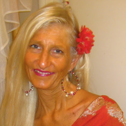 Diane Foster Photo 17