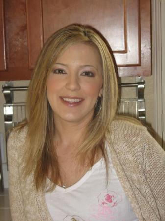 Holly Baldwin Photo 19
