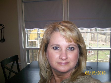 Sandra White Photo 19