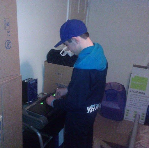Jordan Metcalfe Photo 15