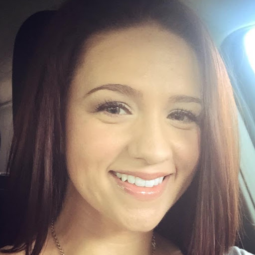 Elizabeth Serrano Photo 33