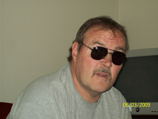 Dennis Richard Photo 8