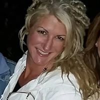 Kim Snyder Photo 17