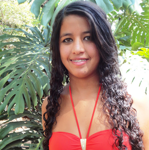 Sarah Andrade Photo 38