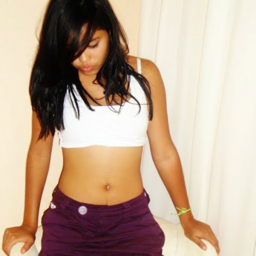 Alana Lane Photo 21