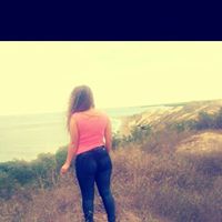 Jennifer Sillas Photo 4