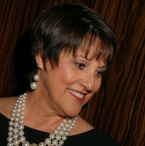 Linda Waggoner Photo 29