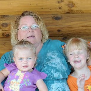 Michelle Myers Photo 30
